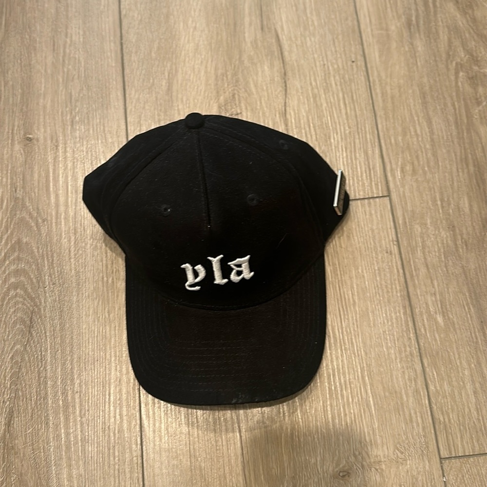 YOUNGLA HAT